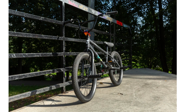 NOVATRACK REPLAY BMX 2022, рама 10", черный