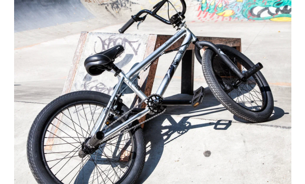 NOVATRACK PSYCHO BMX 2022, рама 10", серебристый